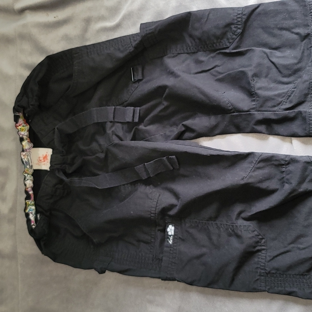 *Sold* 3 pairs Koi scrub pants